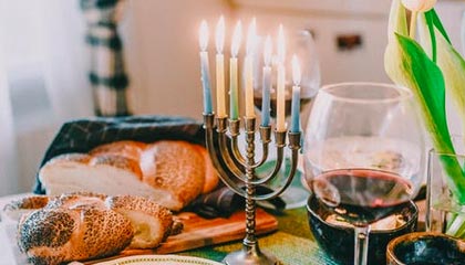 九游游戏-戴维·帕特森的攻守一体型打法，令袋鼠队在攻防两端展现实力，戴维森vs泰拳手