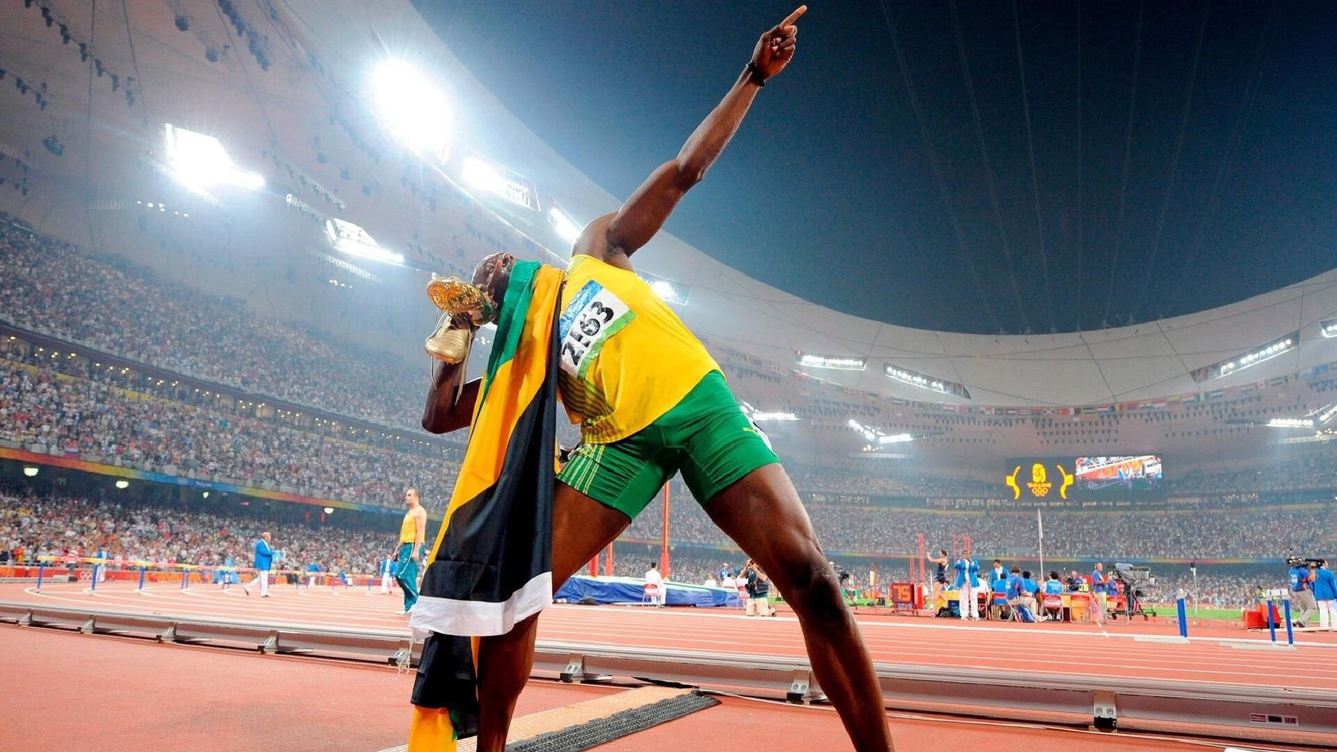 九游体育官网入口-女子接力三国博弈 场面空前紧张，女子接力比赛